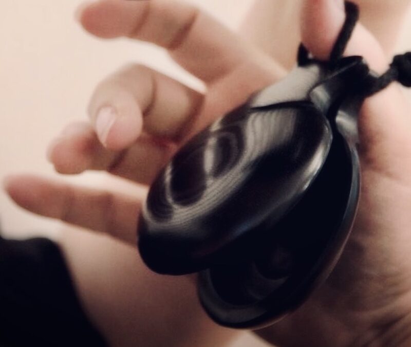 Kastagnettenhand Beige E1735228167232